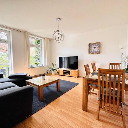 Attraktive Wohnung Im Schoenen Hinterhof Шверин Екстериор снимка